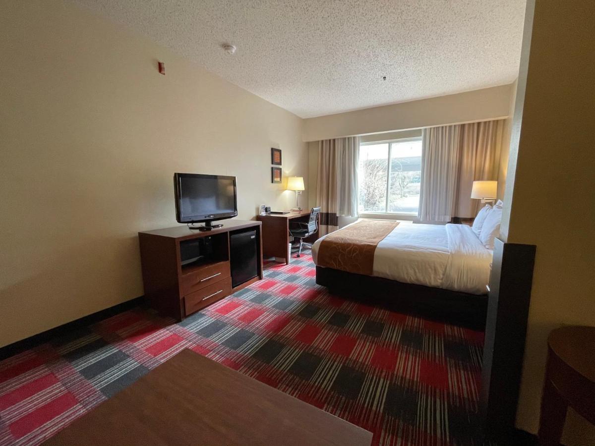 Comfort Suites Near Vancouver Mall Zewnętrze zdjęcie