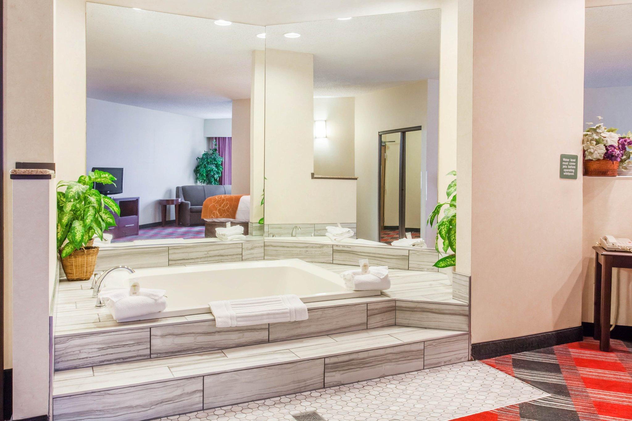 Comfort Suites Near Vancouver Mall Zewnętrze zdjęcie