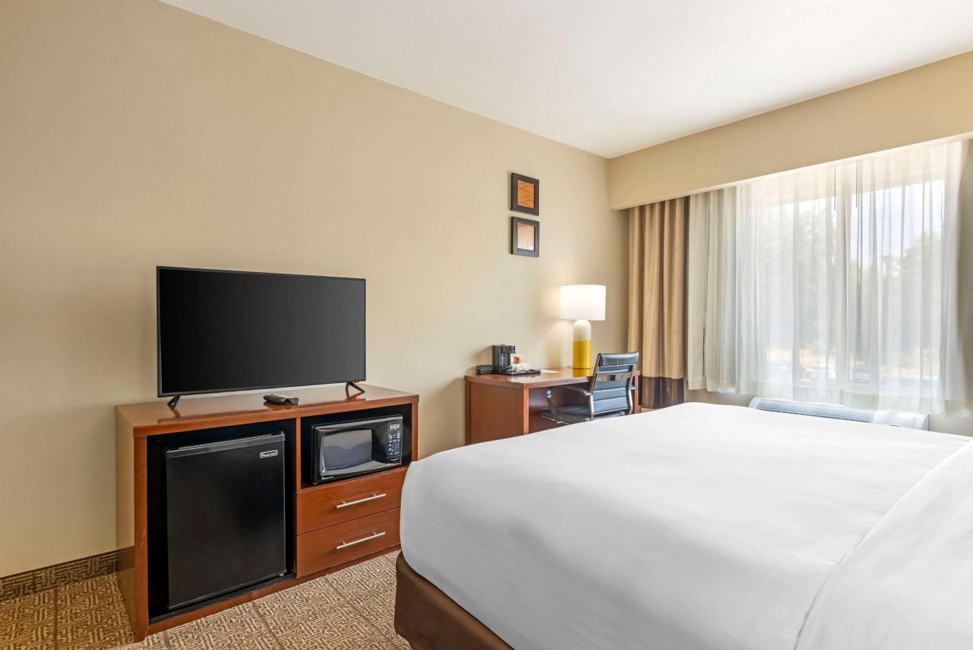 Comfort Suites Near Vancouver Mall Zewnętrze zdjęcie
