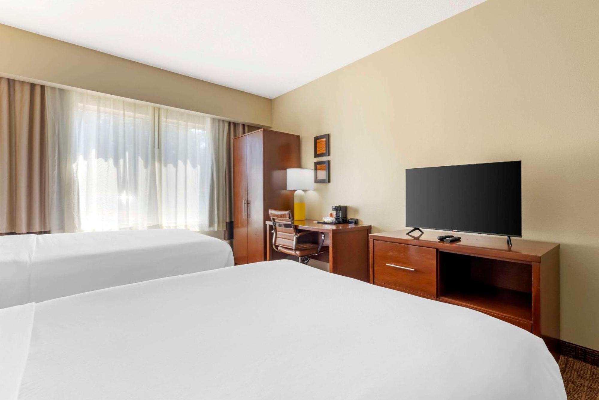 Comfort Suites Near Vancouver Mall Zewnętrze zdjęcie