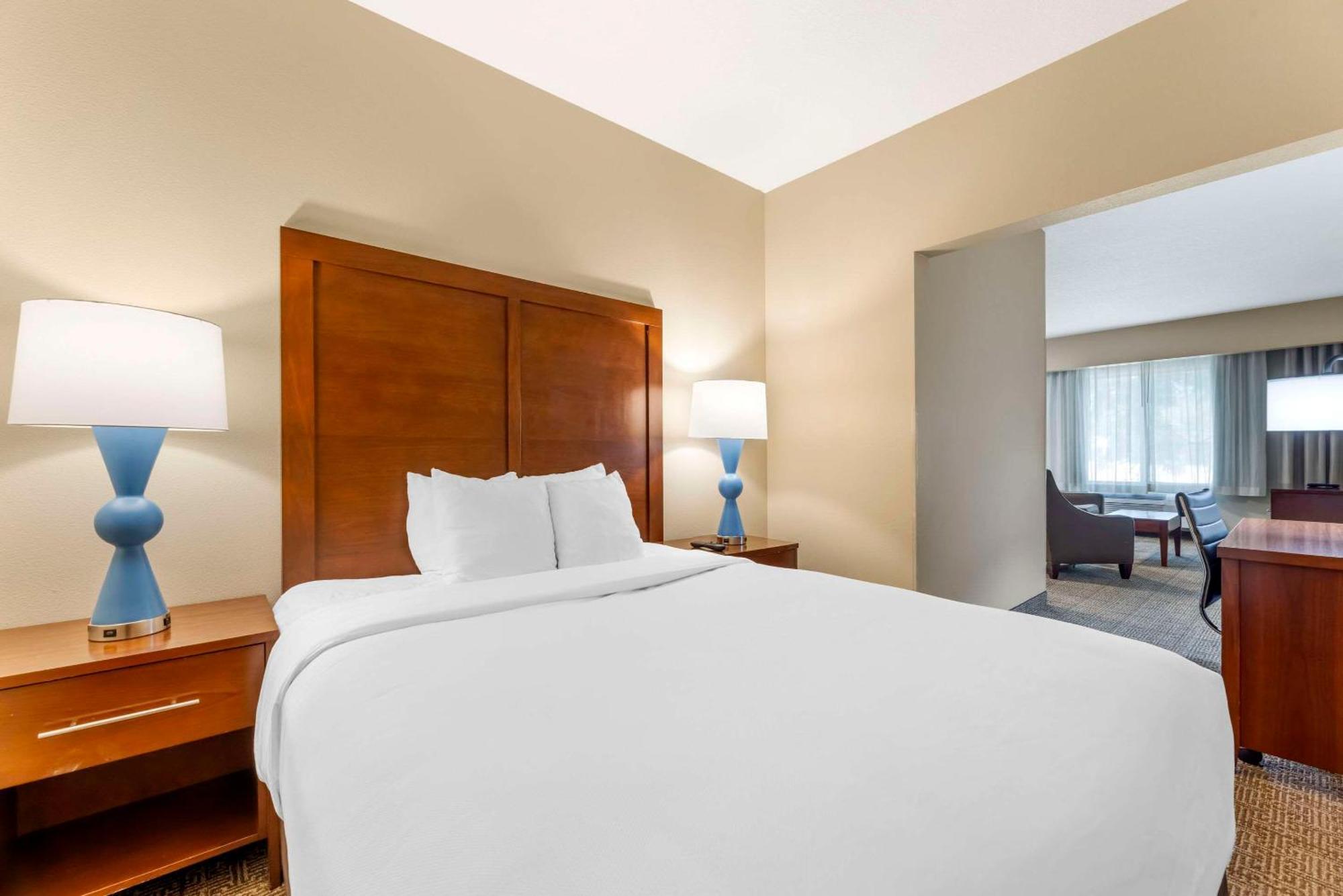 Comfort Suites Near Vancouver Mall Zewnętrze zdjęcie