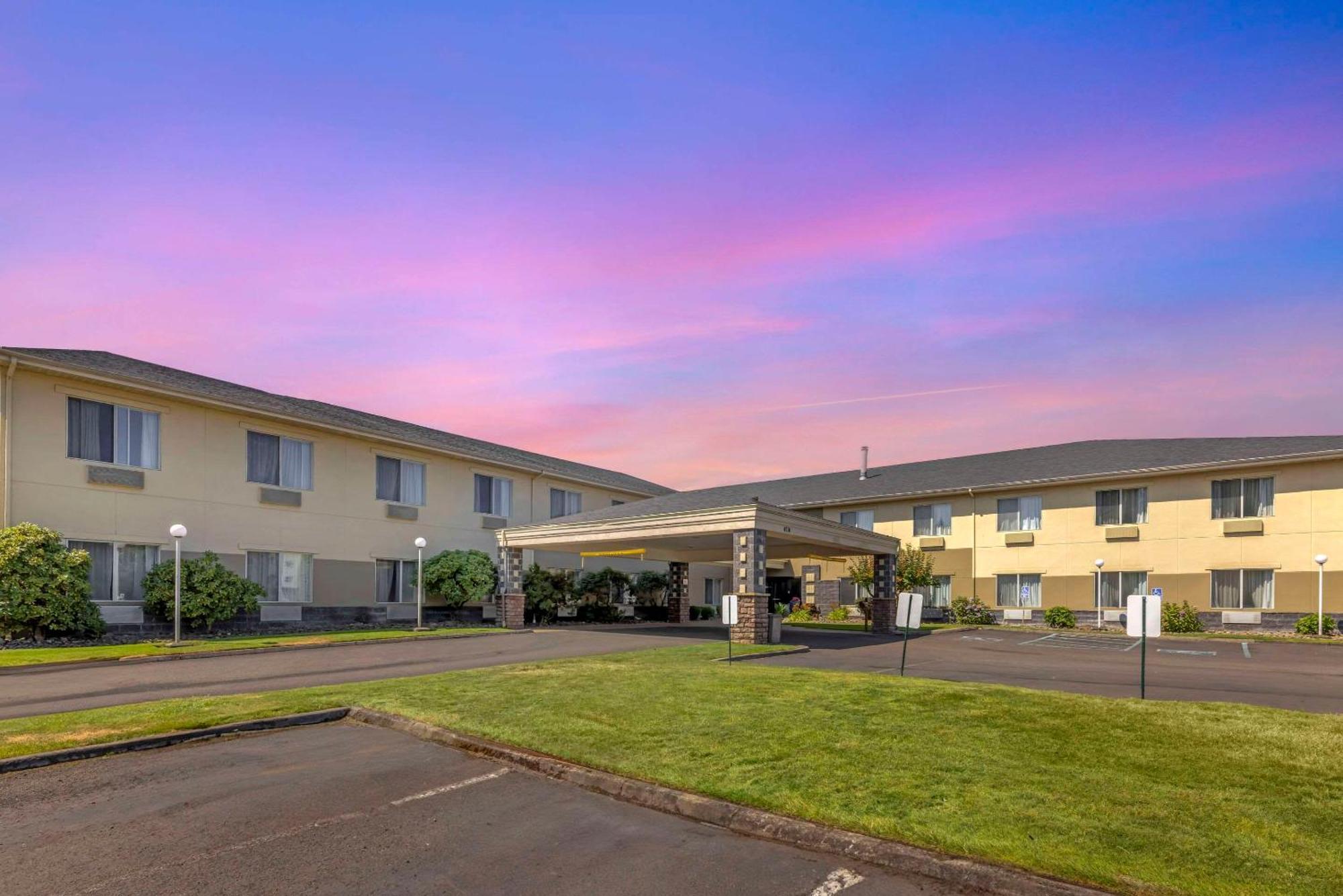 Comfort Suites Near Vancouver Mall Zewnętrze zdjęcie