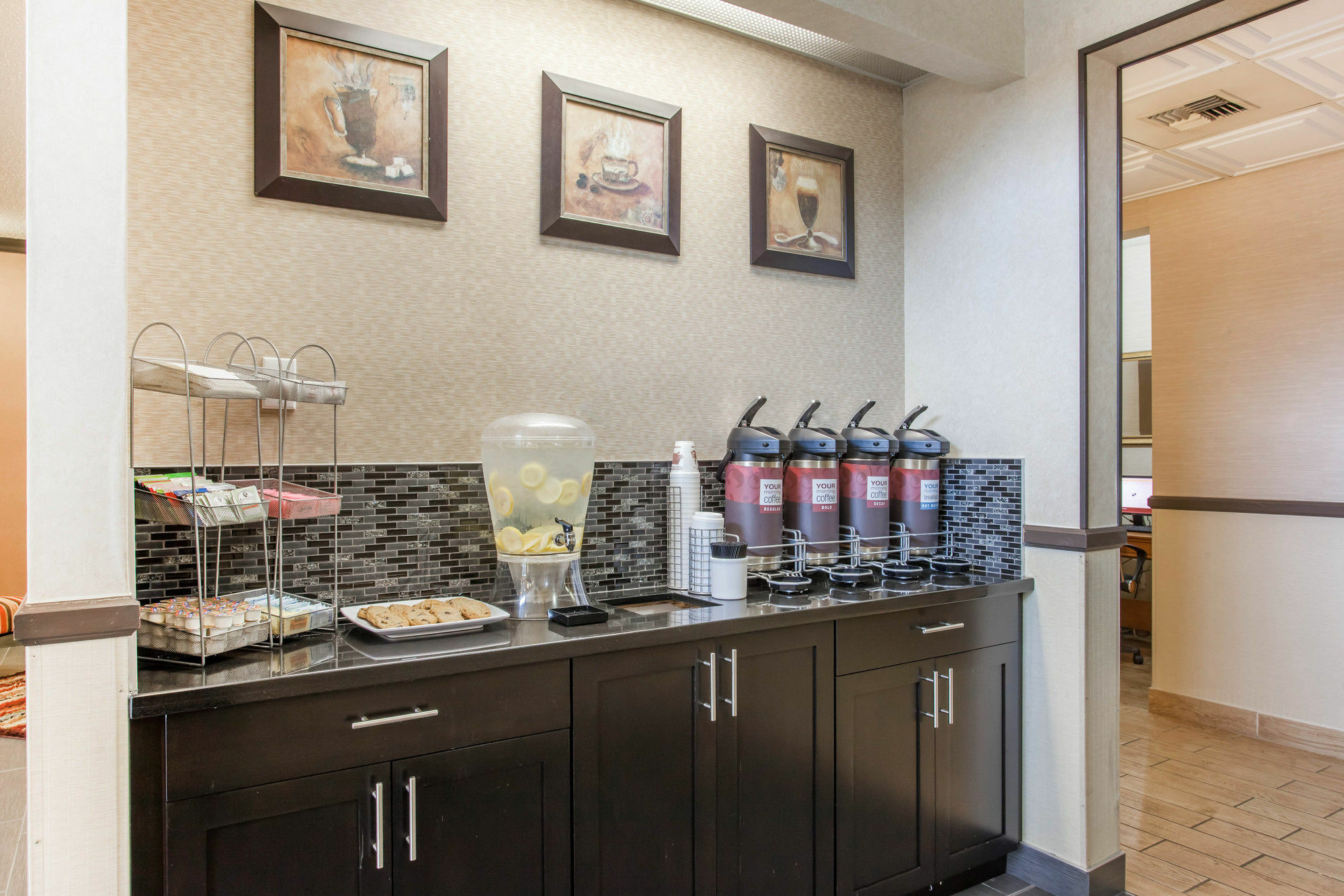 Comfort Suites Near Vancouver Mall Zewnętrze zdjęcie